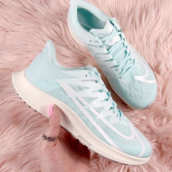 nike rival fly women's